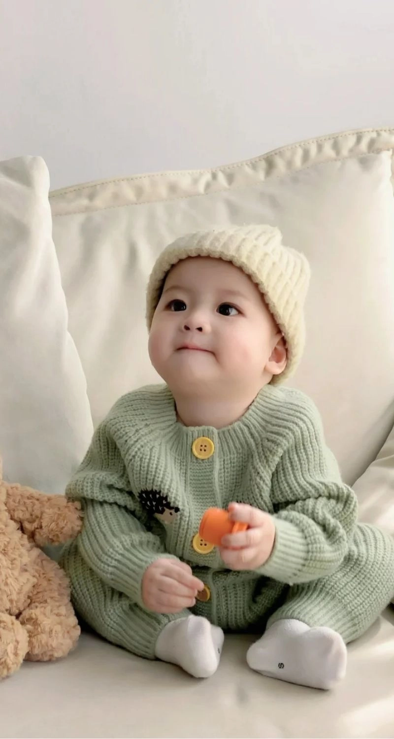Hình nền điện thoại bé trai cute
