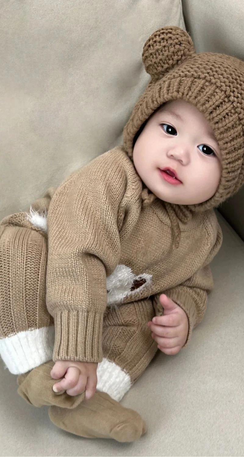 Hình nền đt bé trai dễ mến