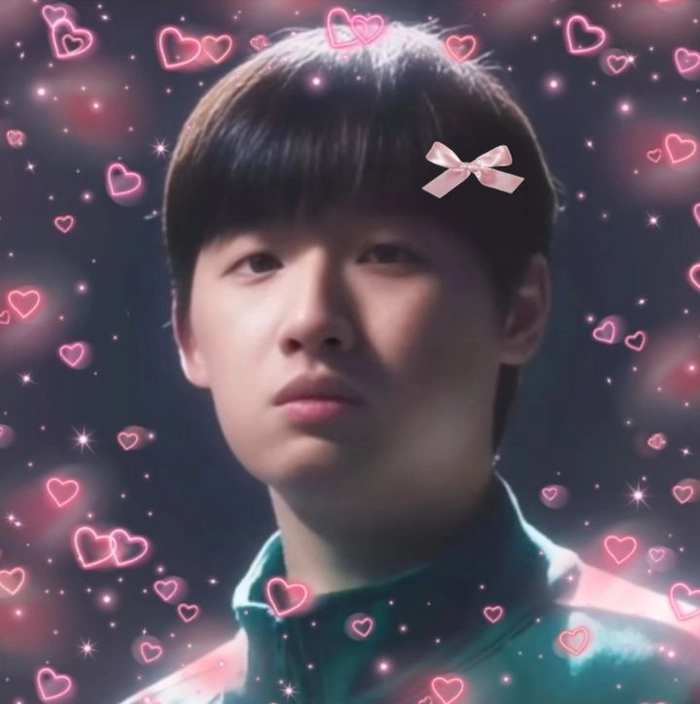 Squid Game meme cực chất