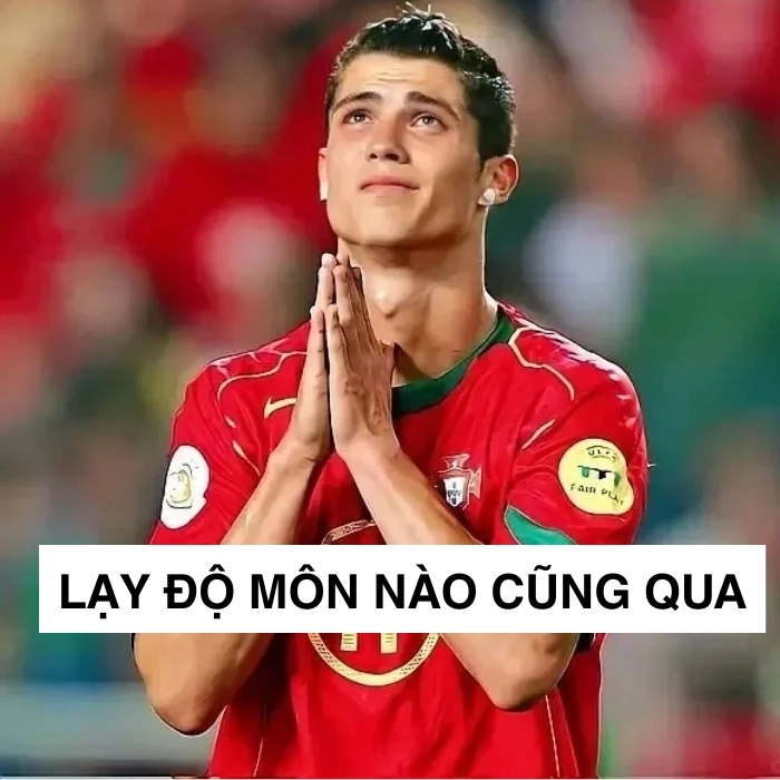 meme ronaldo lạy