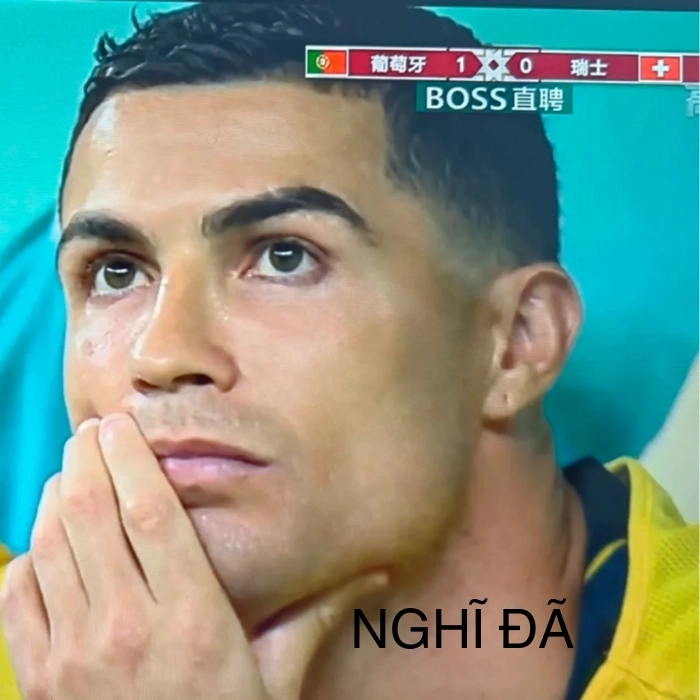 meme ronaldo suy nghĩ