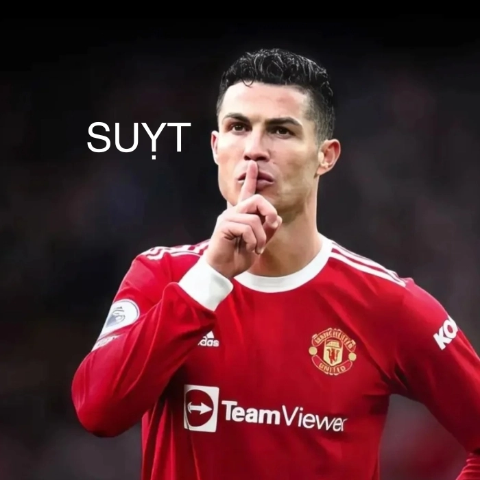 meme ronaldo suỵt